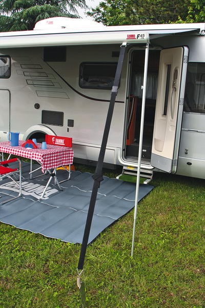 Support Pieds Auvent Camping-car F45s F80s F65 - 2 Pièces En Plastique Blanc - Fixation Murale Pour Auvent Caravane - Réf. 98655-176
