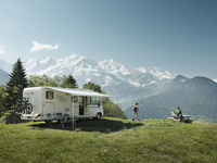 : Thule Omnistor 8000 side : Thule Omnistor 8000 side wall awning / 4,00 m - 6,00 m -