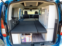 Voorvertoning: Kampeerbed met opklapbare bank Voorvertoning: Kampeerbed met opklapbare bank