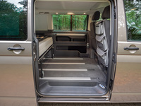 Vorschau: Reimo Komfortbett für VW T6.1 / T6 / T5 Multivan und California Beach Vorschau: Reimo Komfortbett für VW T6.1 / T6 / T5 Multivan und California Beach