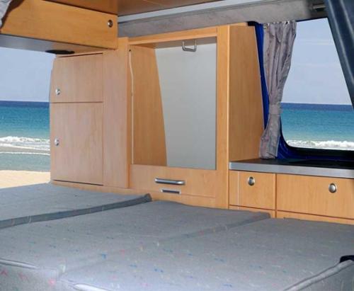 Furniture line VW T5/T6 KR TrioStyle, apple wood finish; kit without roller blin