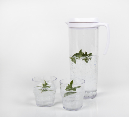 Kande med skruelåg og 4 glas 0,25l