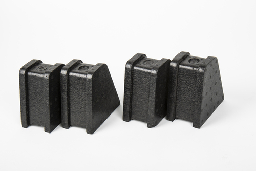 Distanciador para el uso del toldo de caravana / cubierta protectora - 4 piezas en un juego