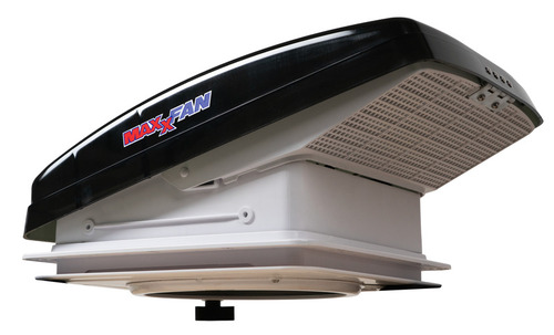 MaxxFan Deluxe Compact