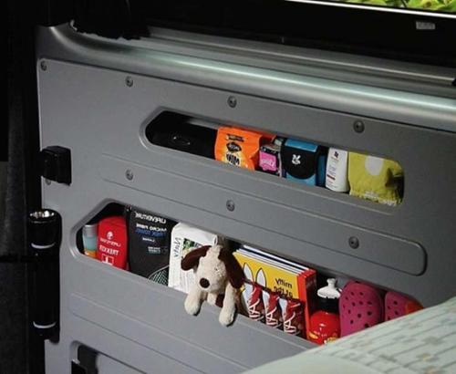 DOOR STORE, opbevaringsrum til venstre skydedør VW T5 / T6