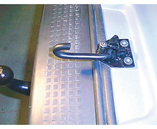 Tailgate display Airlock - safe ventilation for the tailgate