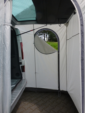 Vertic rear tent for Trafic, no poles required