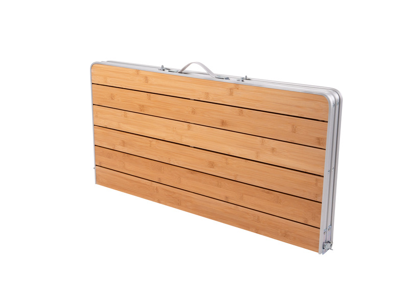 Klappbarer Campingtisch mit Tischplatte aus Bambus -