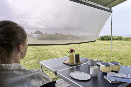 Isabella Shade screen 300x145cm