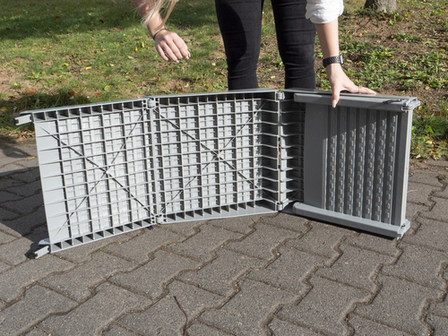 Plastikrampe til hunden Emma