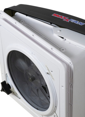 MaxxFan Deluxe Compact