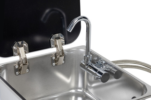 Spüle mit Glasabdeckung