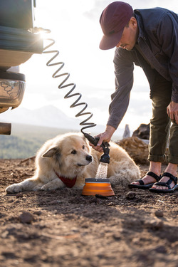 Waterport 4.0, 15L schwarz, manuelle Pumpe,mit Düse,lebensmittelecht