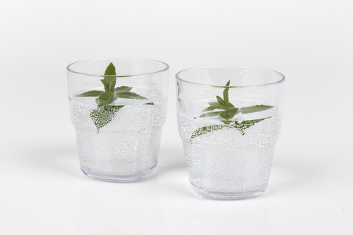 Kande med skruelåg og 4 glas 0,25l