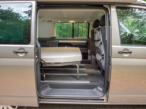 Reimo Komfortbett für VW T6.1 / T6 / T5 Multivan und California Beach